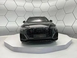 Schwarz Neu 2025 Audi RS Q8 Sport SUV | 139.990 € (Guter Preis)