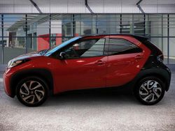 Chilli red/black Neu 2025 Toyota Aygo Kleinwagen | 20.485 €