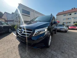 Cavansitblau Gebraucht 2018 Mercedes V220 Edition Van / Kleinbus | 37.950 € (Fairer Preis)