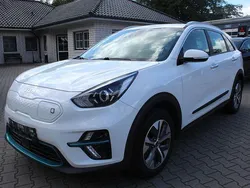 Weiß Gebraucht 2022 Kia e-Niro 3 SUV | 18.990 € (Guter Preis)