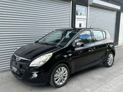 Schwarz Gebraucht 2009 Hyundai i20 Style Limousine | 4.790 € (Etwas zu teuer)