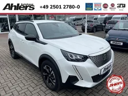 Weiss Gebraucht 2022 Peugeot e-2008 Allure SUV | 18.990 € (Guter Preis)