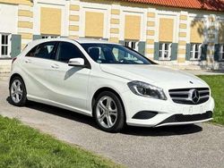 Weiß Gebraucht 2014 Mercedes A180 Limousine | 19.999 €