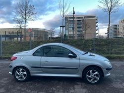 Silber Gebraucht 2005 Peugeot 206 CC Cabrio | 1.000 € (Guter Preis)