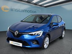 Blau Gebraucht 2022 Renault Clio V Kleinwagen | 17.399 € (Etwas zu teuer)
