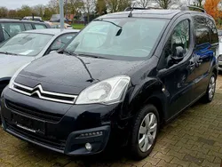 Schwarz Gebraucht 2016 Citroën Berlingo Shine Van / Kleinbus | 6.910 € (Superpreis)