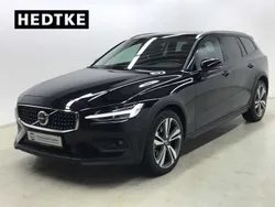 Gebraucht 2024 Volvo V60 CC Kombi | 46.490 € (Etwas zu teuer)