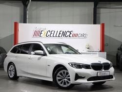 Weiß Gebraucht 2022 BMW 330e Advantage Kombi | 28.555 € (Superpreis)