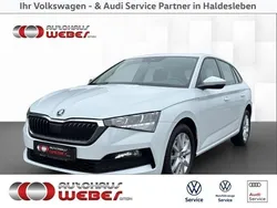 Weiß Gebraucht 2020 Skoda Scala Ambition Kleinwagen | 12.149 € (Superpreis)