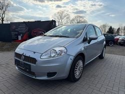 Grau Gebraucht 2009 Fiat Grande Punto Dynamic Kleinwagen | 2.290 € (Fairer Preis)