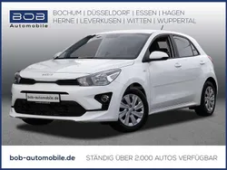 Weiß Gebraucht 2023 Kia Rio Spirit Kleinwagen | 16.777 € (Fairer Preis)