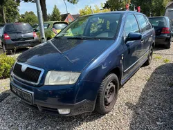 Schwarz Gebraucht 2004 Skoda Fabia Kombi | 590 €