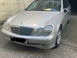 Silber Gebraucht 2003 Mercedes C320 Avantgarde Limousine | 4.700 € (Etwas zu teuer)