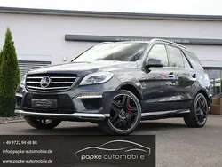 Tenoritgrau metalliclack Gebraucht 2016 Mercedes ML63 AMG AMG SUV | 31.895 € (Fairer Preis)