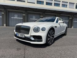 Weiß Gebraucht 2021 Bentley Flying Spur Limousine | 176.660 €