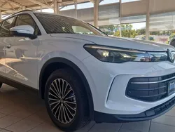 Weiß Gebraucht 2024 VW Tiguan Life SUV | 39.730 € (Fairer Preis)