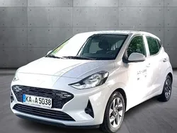 Grau Neu 2025 Hyundai i10 Trend Kleinwagen | 17.990 € (Etwas zu teuer)