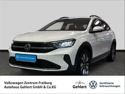 Pure white Gebraucht 2024 VW Taigo Move SUV | 24.900 € (Etwas zu teuer)