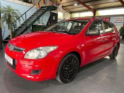 Rot Gebraucht 2009 Hyundai i30 Limousine | 3.990 € (Fairer Preis)