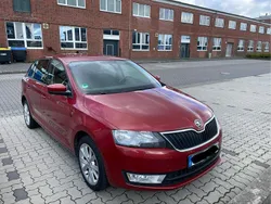 Rot Gebraucht 2013 Skoda Rapid Limousine | 10.600 €