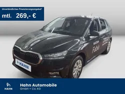 Schwarzmagic perleffekt met. Gebraucht 2024 Skoda Fabia Selection Limousine | 21.430 € (Fairer Preis)