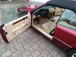 Rot Gebraucht 1993 Mercedes E300 Cabrio | 23.000 €