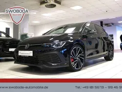 Deep black perleffekt Gebraucht 2023 VW Golf VIII GTI Clubsport Limousine | 36.950 € (Fairer Preis)