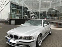 Silber Gebraucht 2002 BMW 525 M Sport Limousine | 10.900 €