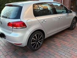 Grau Gebraucht 2010 VW Golf VI Trendline Limousine | 5.990 € (Fairer Preis)