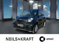 Bodypanels in black Gebraucht 2023 Smart ForTwo Electric Drive Coupé | 17.390 € (Teuer)