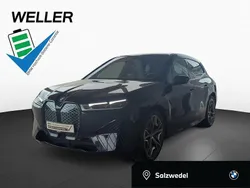 Black sapphire (schwarz) Gebraucht 2024 BMW iX Comfort Edition SUV | 57.490 € (Etwas zu teuer)