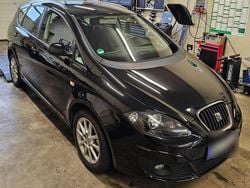 Schwarz Gebraucht 2014 Seat Altea XL Van / Kleinbus | 7.000 €