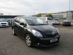 Schwarz Gebraucht 2010 Toyota Verso Executive Van / Kleinbus | 3.990 € (Superpreis)