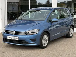 Blau Gebraucht 2015 VW Golf Sportsvan Comfortline Van / Kleinbus | 13.790 € (Teuer)