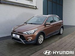 Cashmere metallic Gebraucht 2017 Hyundai i20 Active Limousine | 10.450 € (Fairer Preis)