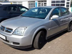 Silber Gebraucht 2004 Opel Vectra Limousine | 2.600 € (Fairer Preis)