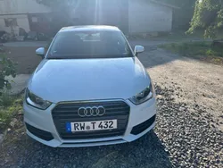 Weiß Gebraucht 2015 Audi A1 Sportback Kleinwagen | 9.500 € (Guter Preis)