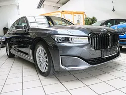 Grau Gebraucht 2021 BMW 730 Comfort Edition Limousine | 48.500 € (Superpreis)