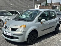 Grau Gebraucht 2005 Renault Modus Van / Kleinbus | 4.950 € (Teuer)