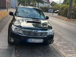 Schwarz Gebraucht 2010 Subaru Forester SUV | 4.200 € (Fairer Preis)