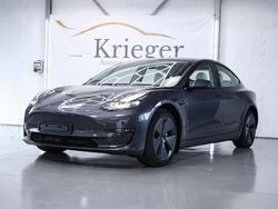 Grau Gebraucht 2023 Tesla Model 3 Limousine | 33.980 € (Fairer Preis)