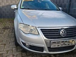 Silber Gebraucht 2006 VW Passat Comfortline Kombi | 2.300 € (Fairer Preis)
