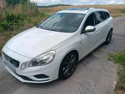 Weiß Gebraucht 2011 Volvo V60 Kombi | 9.685 € (Fairer Preis)