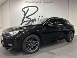 Pearl black metallic Gebraucht 2019 Infiniti Q30 Sport Tech Kleinwagen | 19.990 € (Etwas zu teuer)