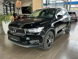 Schwarz black solid stone / solid (metallic) Gebraucht 2021 Volvo XC40 Inscription SUV | 28.440 € (Guter Preis)
