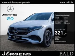 Weiss digitalweiß Gebraucht 2023 Mercedes EQA300 AMG SUV | 34.080 € (Superpreis)