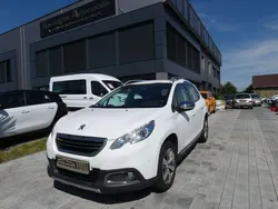Weiß Gebraucht 2013 Peugeot 2008 Allure SUV | 8.999 € (Teuer)