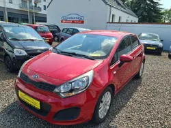 Rot Gebraucht 2012 Kia Rio Edition 7 Limousine | 6.890 € (Fairer Preis)