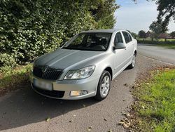 Silber Gebraucht 2012 Skoda Octavia Ambition Limousine | 4.900 € (Etwas zu teuer)