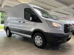 Weiß Gebraucht 2017 Ford Transit Trend Van / Kleinbus | 15.990 € (Guter Preis)